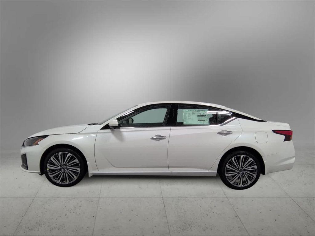 new 2025 Nissan Altima car, priced at $35,980