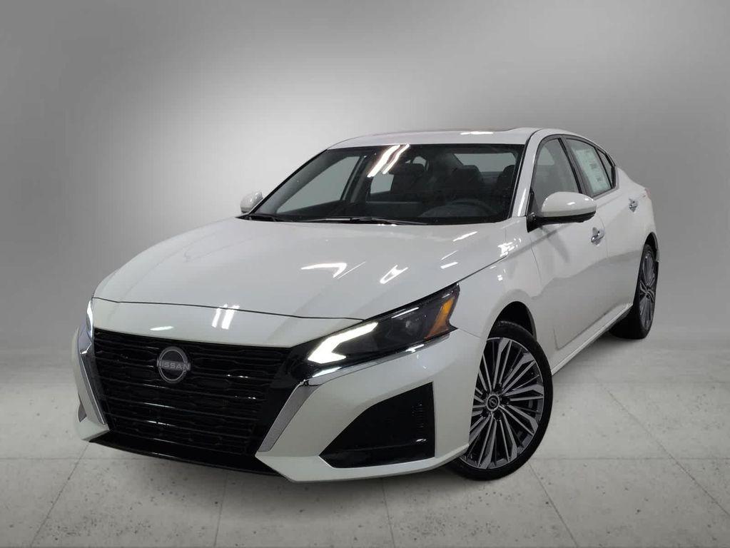 new 2025 Nissan Altima car, priced at $32,480
