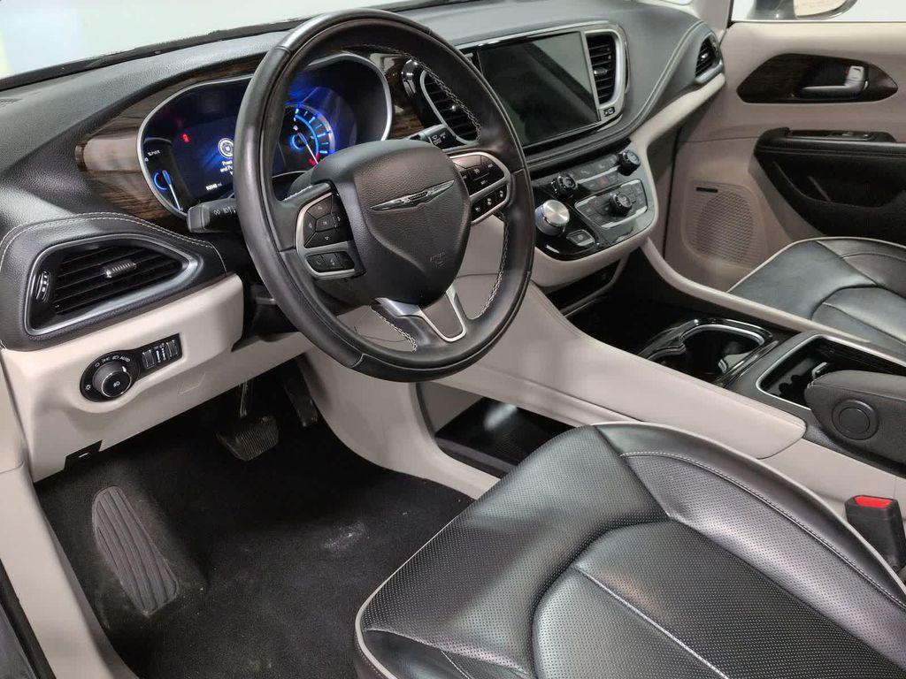 used 2022 Chrysler Pacifica Hybrid car, priced at $23,933