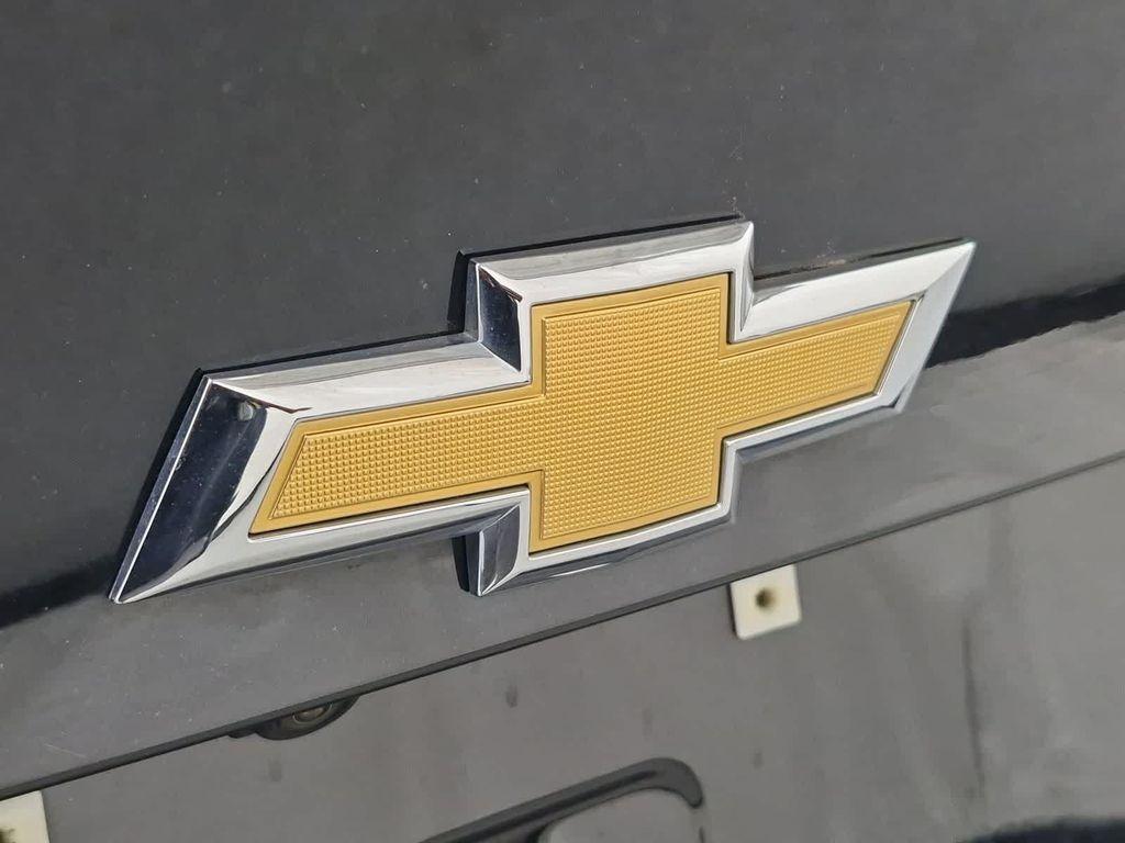 used 2018 Chevrolet Malibu car, priced at $11,391