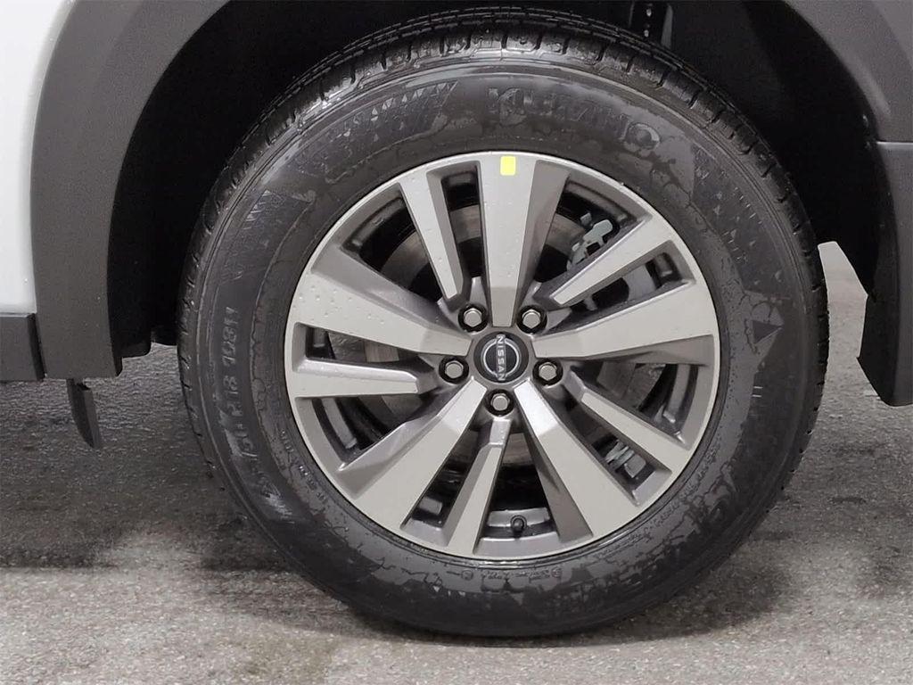 new 2025 Nissan Pathfinder car, priced at $40,799