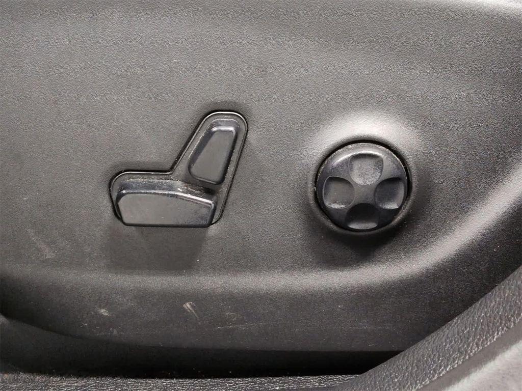 used 2021 Jeep Cherokee car, priced at $18,289