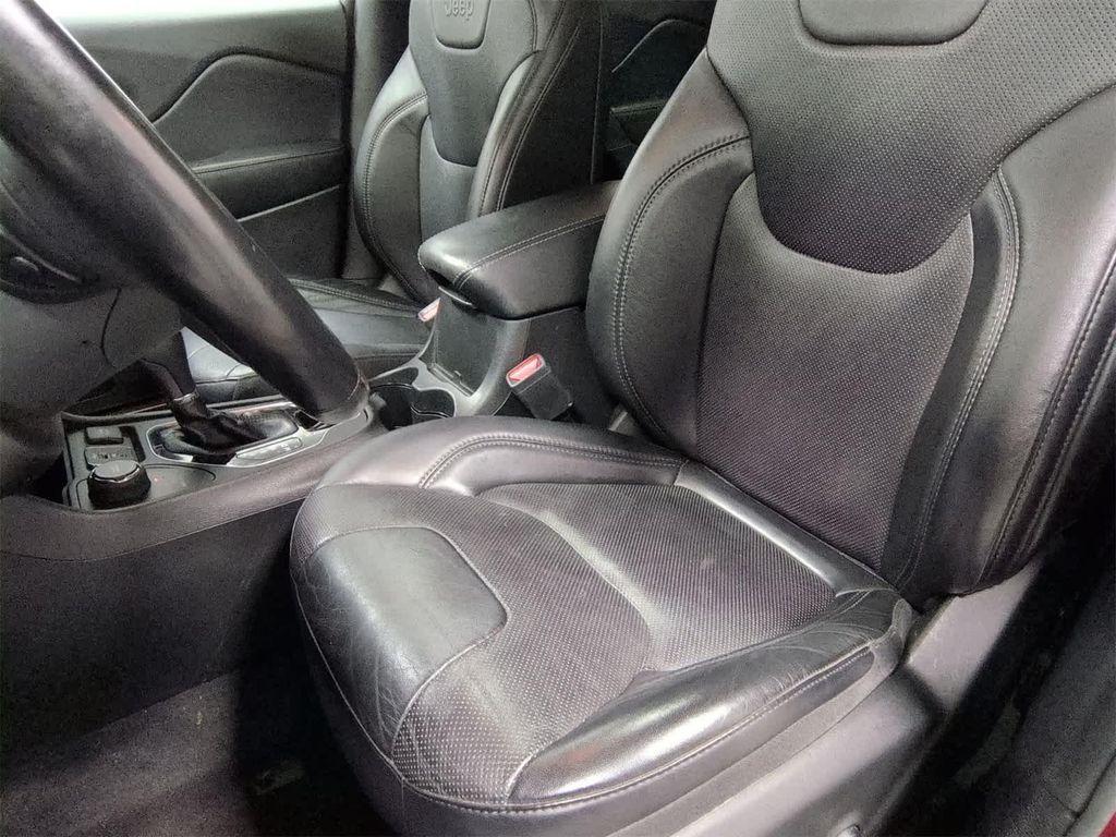 used 2021 Jeep Cherokee car, priced at $18,289