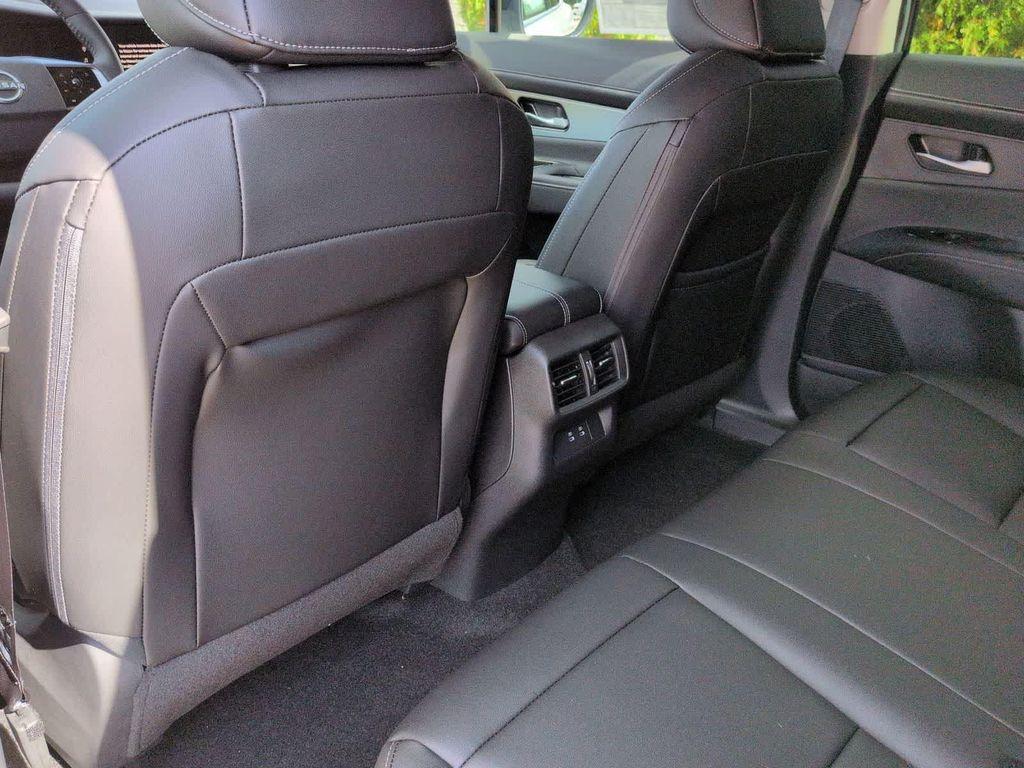 new 2025 Nissan Murano car, priced at $39,667