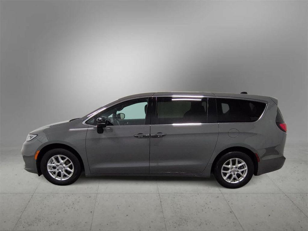 used 2025 Chrysler Pacifica car, priced at $28,929