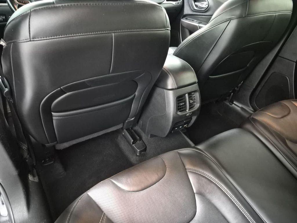 used 2019 Jeep Cherokee car, priced at $13,371