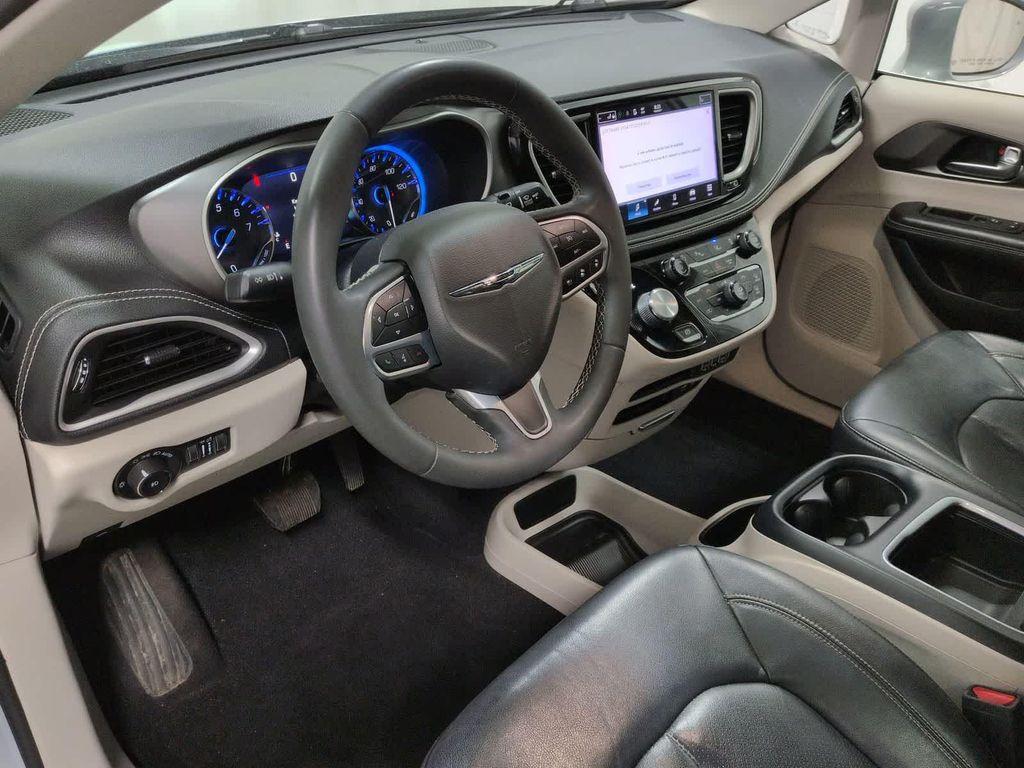 used 2022 Chrysler Pacifica car, priced at $24,967