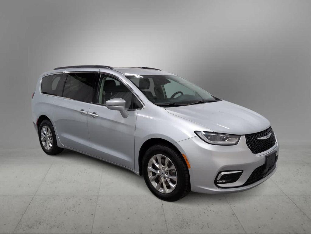 used 2022 Chrysler Pacifica car, priced at $24,967