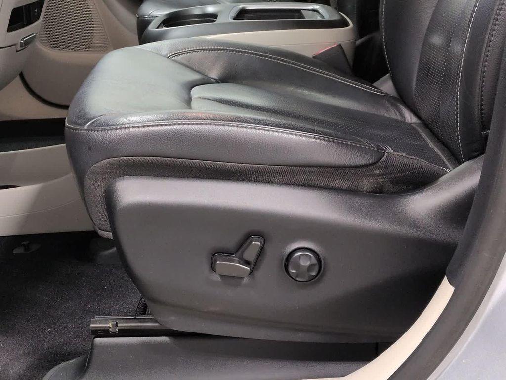 used 2022 Chrysler Pacifica car, priced at $24,967