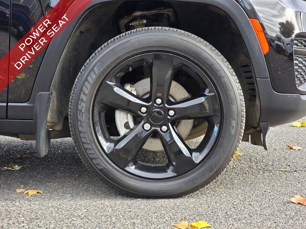 used 2024 Jeep Grand Cherokee car, priced at $36,999