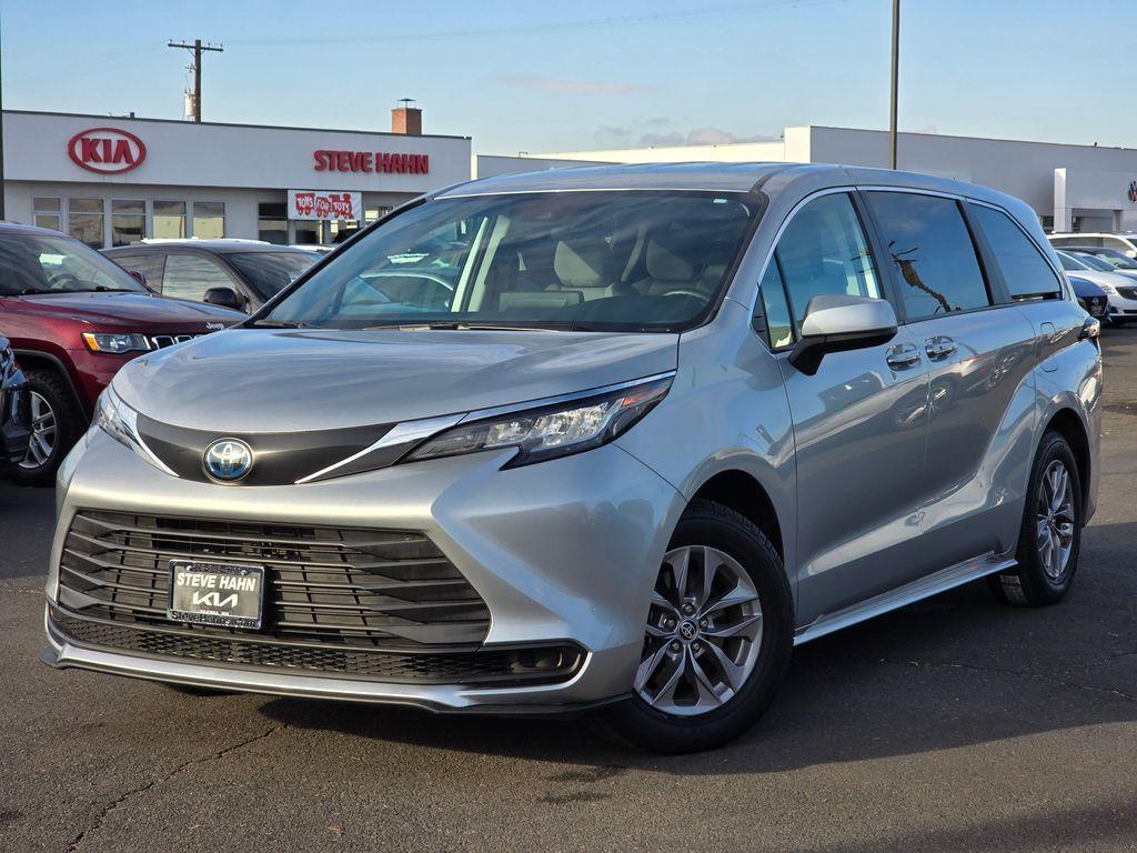 used 2023 Toyota Sienna car, priced at $36,259