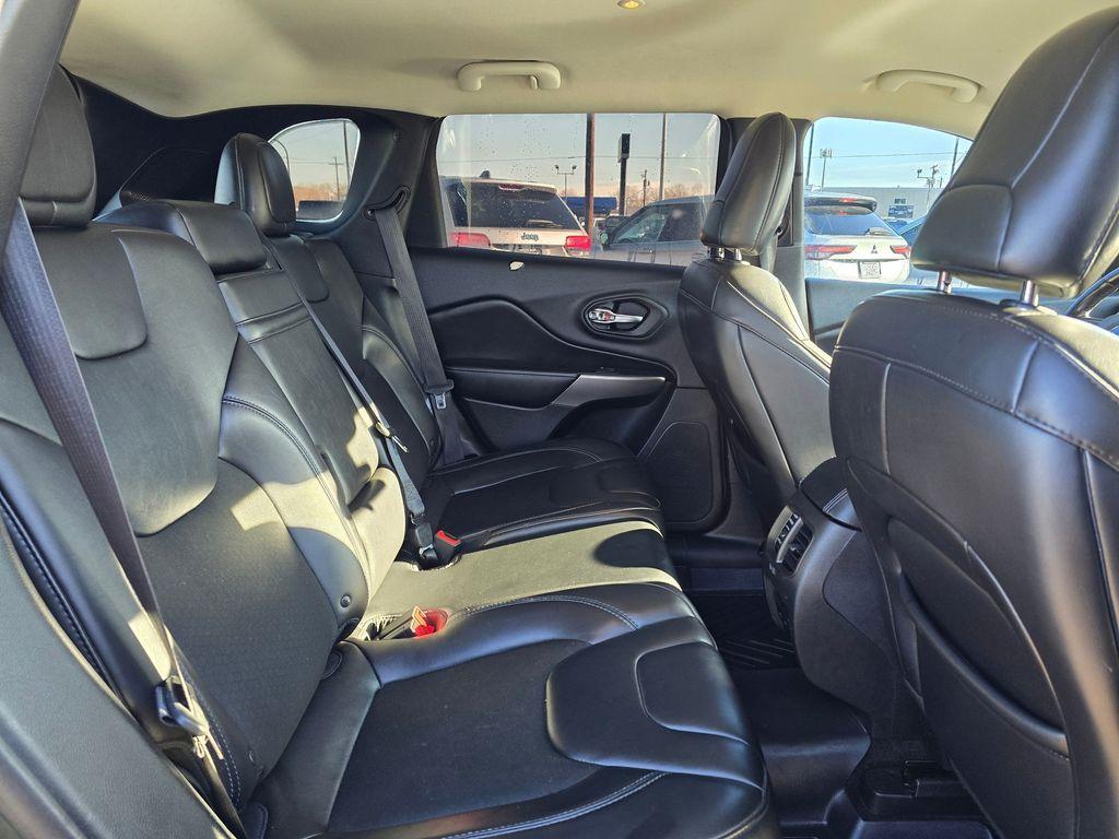 used 2019 Jeep Cherokee car, priced at $16,954