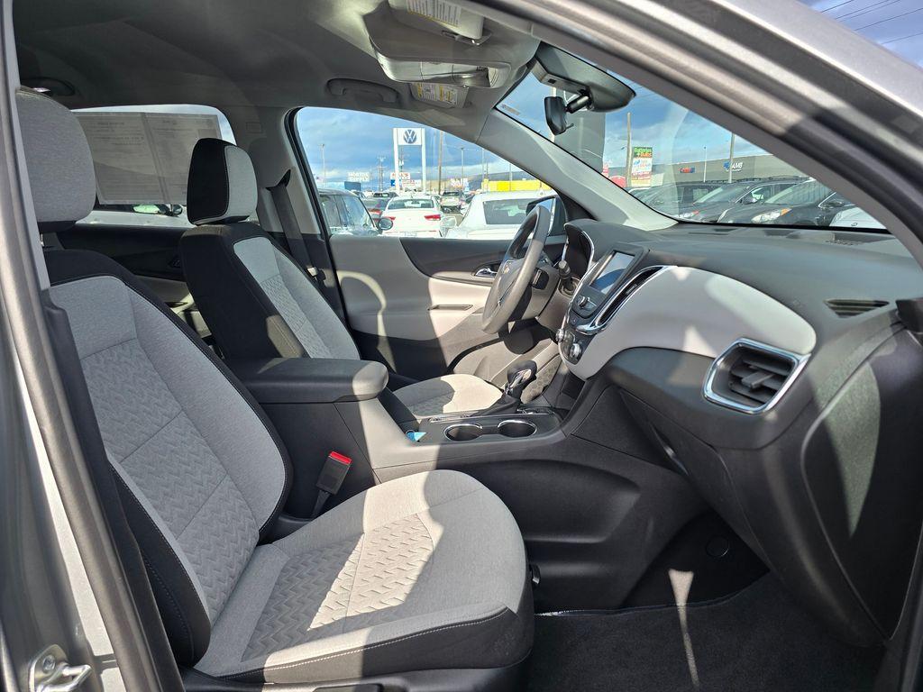used 2023 Chevrolet Equinox car, priced at $19,361