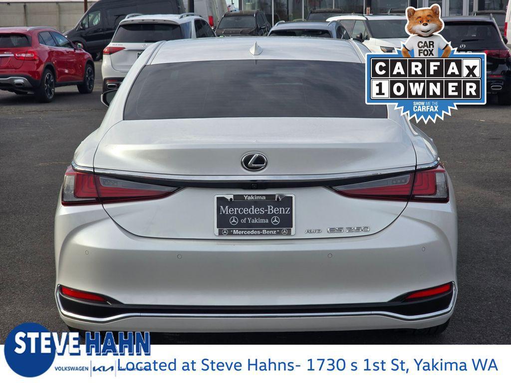 used 2023 Lexus ES 250 car, priced at $34,500
