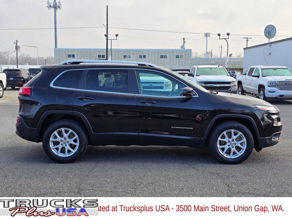 used 2018 Jeep Cherokee car, priced at $13,635