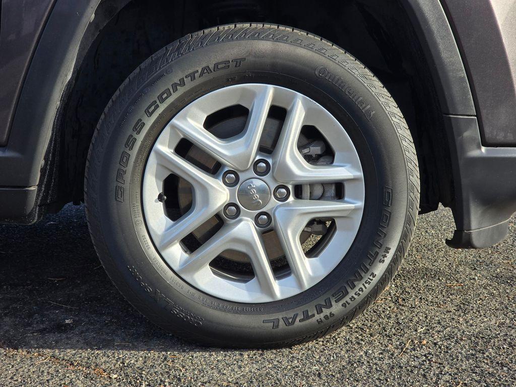 used 2021 Jeep Compass car, priced at $17,389