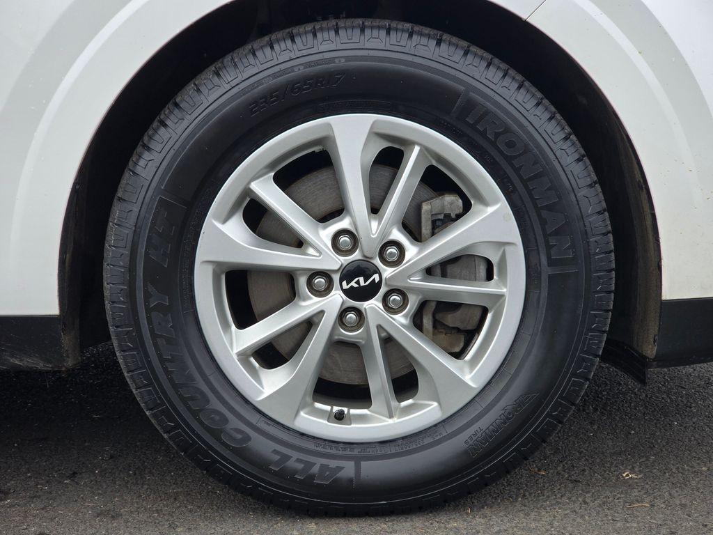 used 2022 Kia Carnival car, priced at $29,728