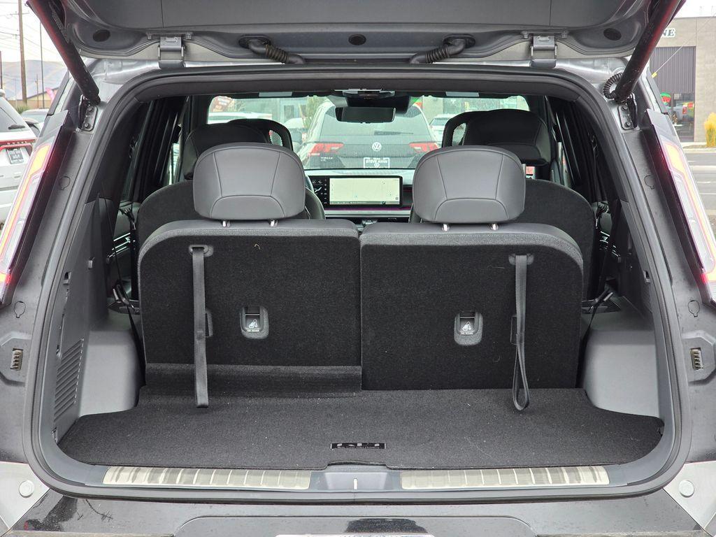 new 2024 Kia EV9 car, priced at $62,000