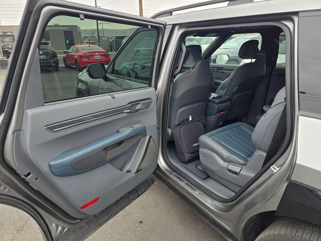 new 2024 Kia EV9 car, priced at $62,000