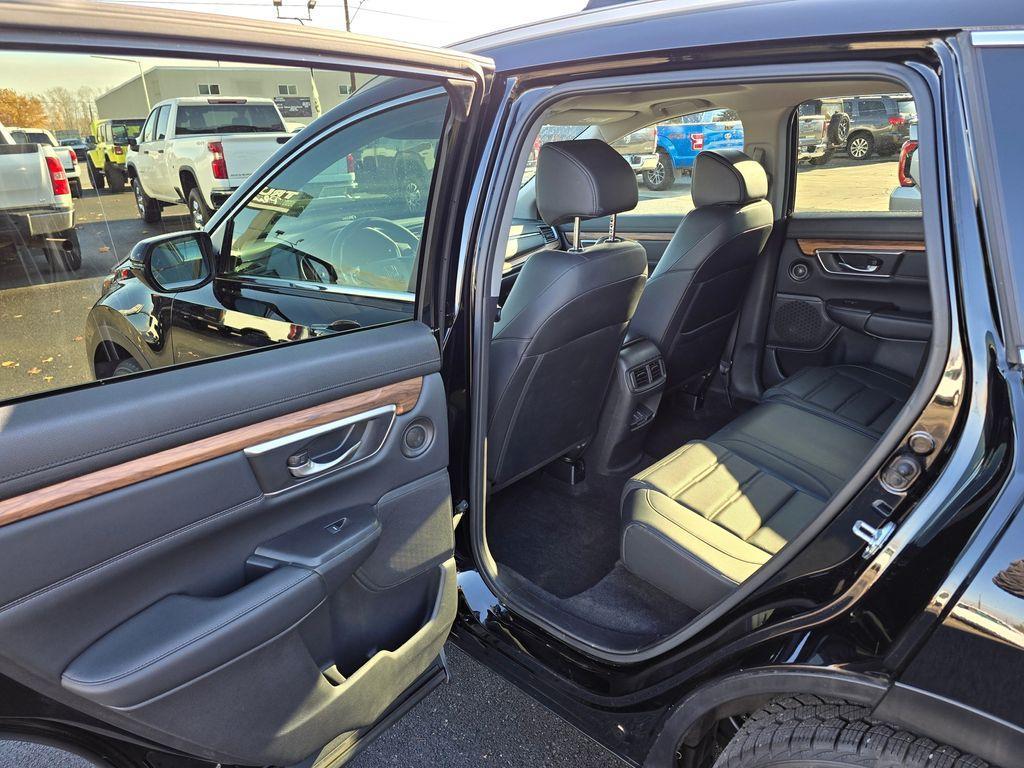 used 2019 Honda CR-V car, priced at $23,032