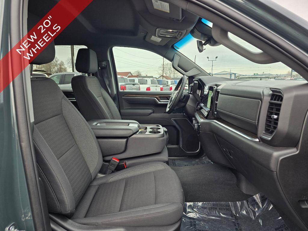 used 2025 Chevrolet Silverado 1500 car, priced at $46,248