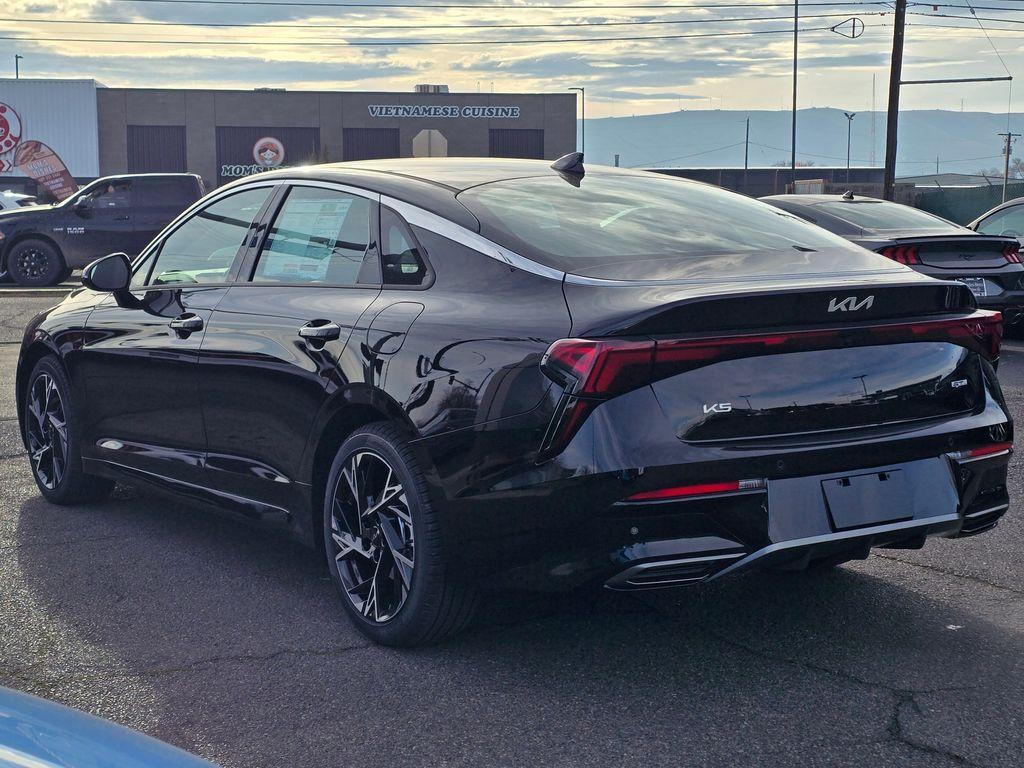 new 2026 Kia K5 car, priced at $30,024