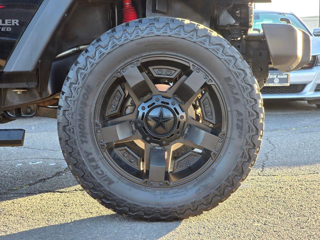 used 2015 Jeep Wrangler Unlimited car, priced at $18,708