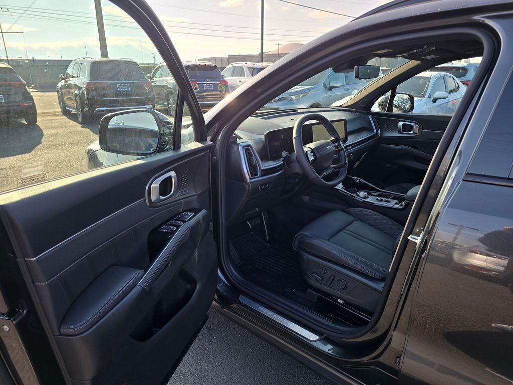 new 2026 Kia Sorento Hybrid car, priced at $44,943