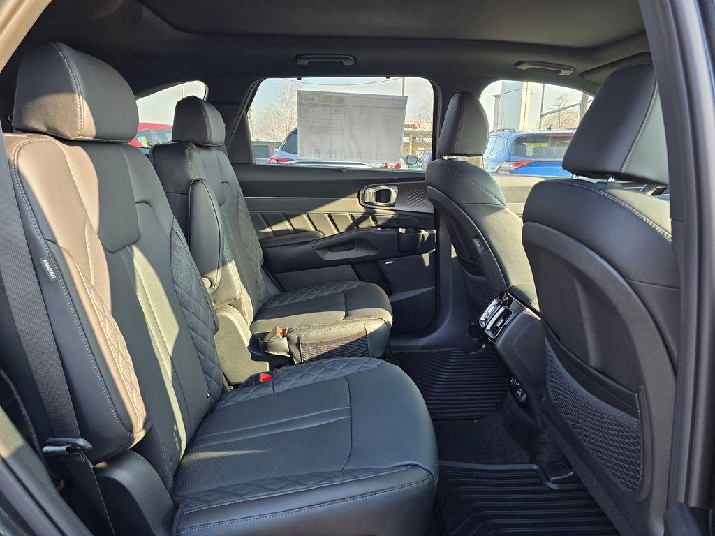 new 2026 Kia Sorento Hybrid car, priced at $44,943