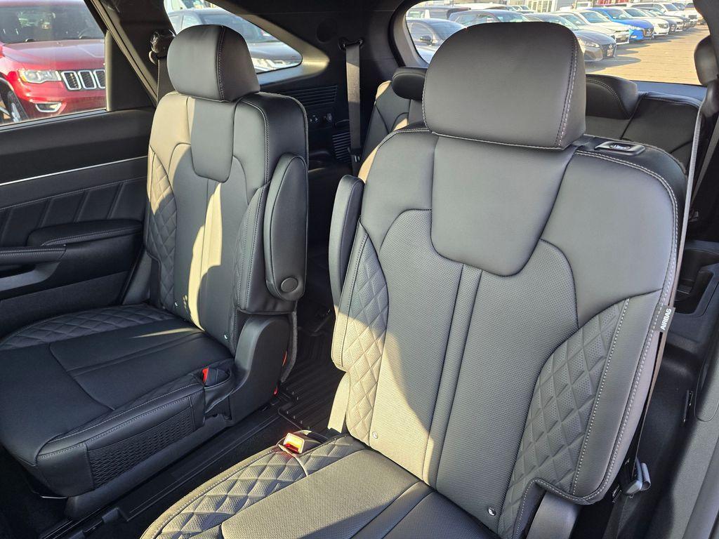 new 2026 Kia Sorento Hybrid car, priced at $44,943