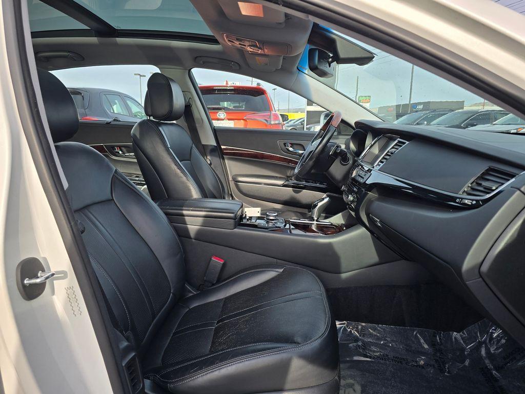 used 2017 Kia K900 car, priced at $18,998