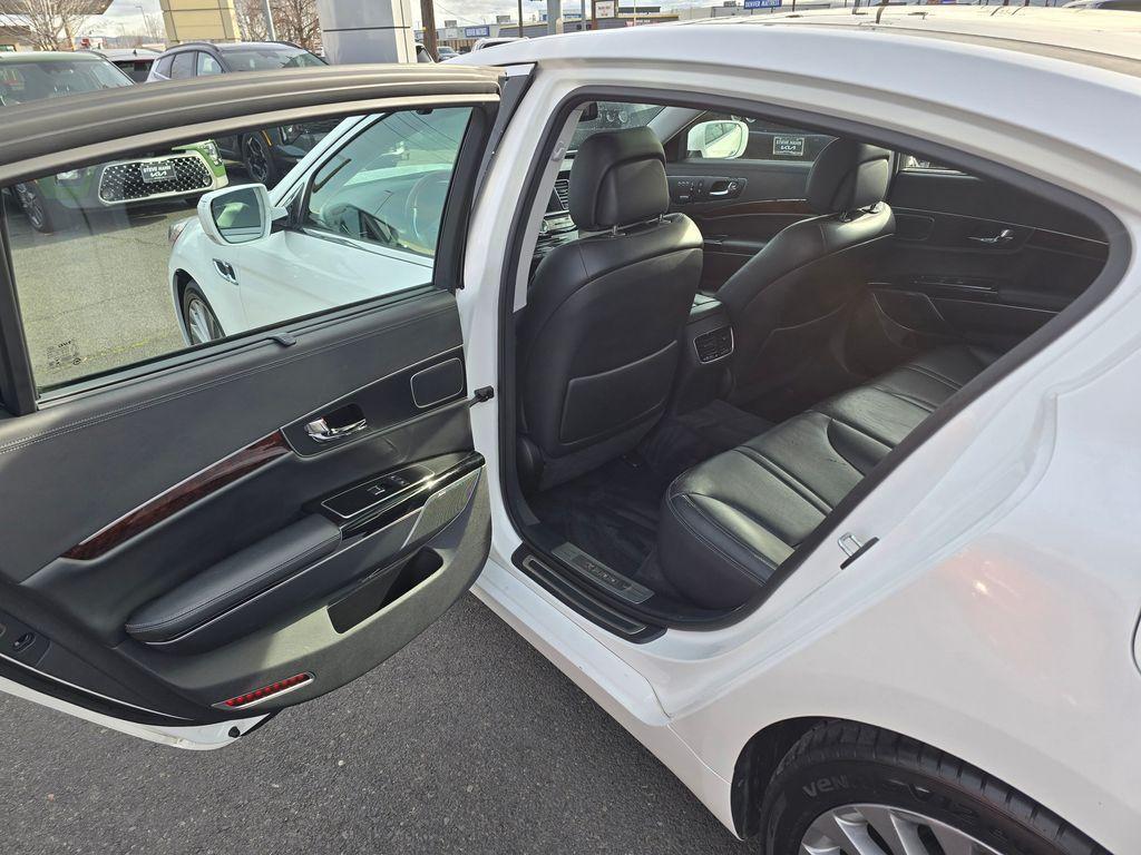 used 2017 Kia K900 car, priced at $18,998
