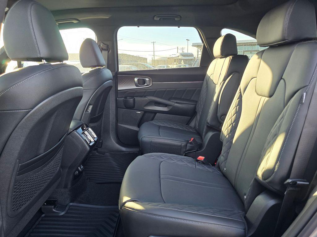 new 2026 Kia Sorento Hybrid car, priced at $44,943