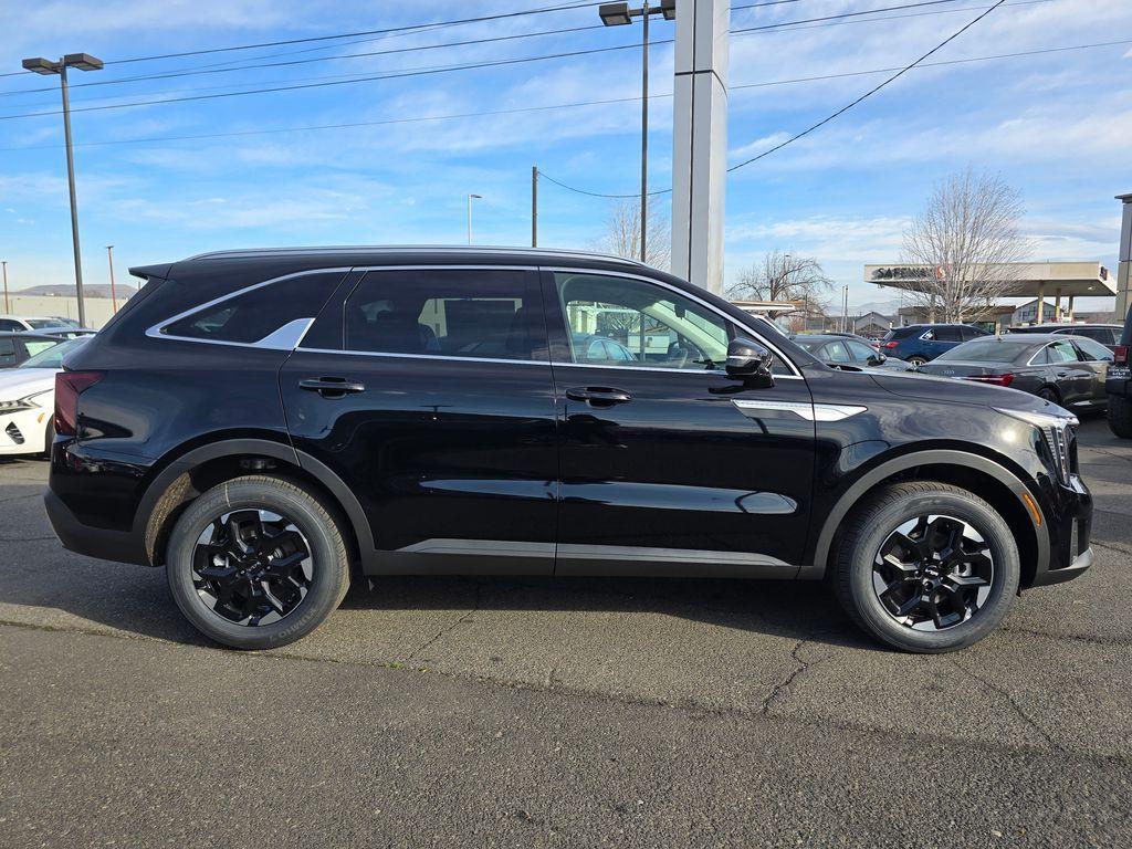new 2026 Kia Sorento car, priced at $35,727
