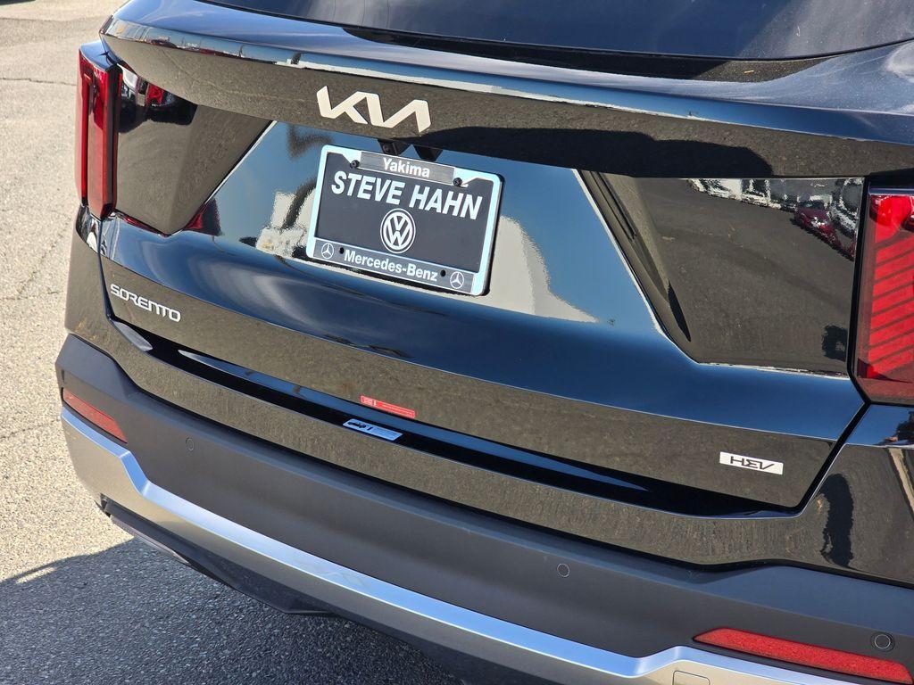 new 2025 Kia Sorento Hybrid car, priced at $46,385