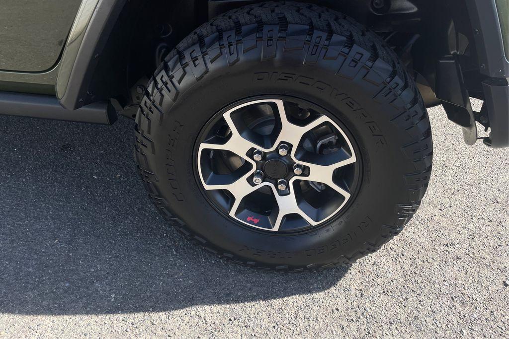 used 2021 Jeep Wrangler Unlimited car, priced at $32,171