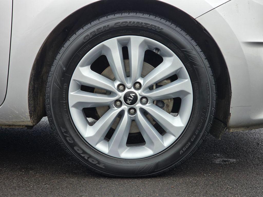 used 2015 Kia Sedona car