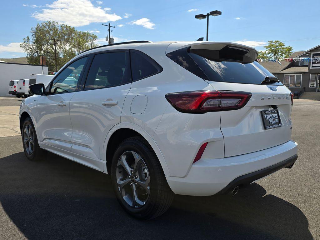 used 2023 Ford Escape car, priced at $29,000