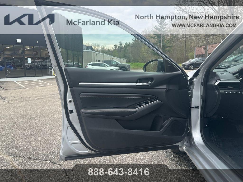 used 2023 Nissan Altima car, priced at $25,519