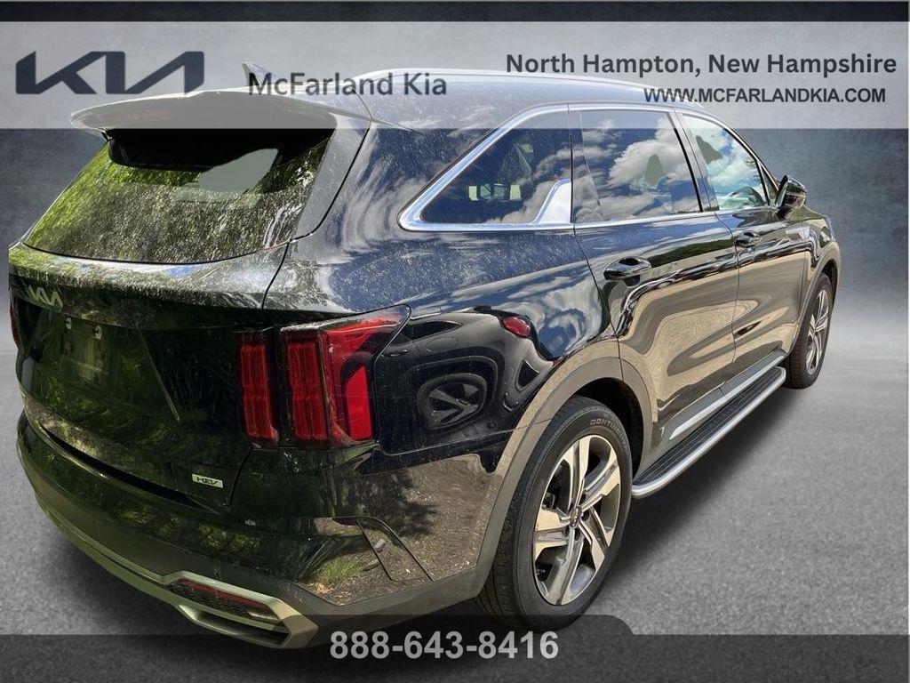 used 2023 Kia Sorento Hybrid car, priced at $35,170