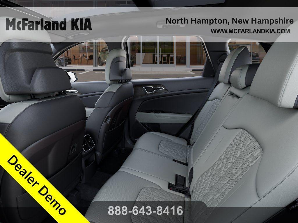 new 2024 Kia Sportage Plug-In Hybrid car, priced at $35,640