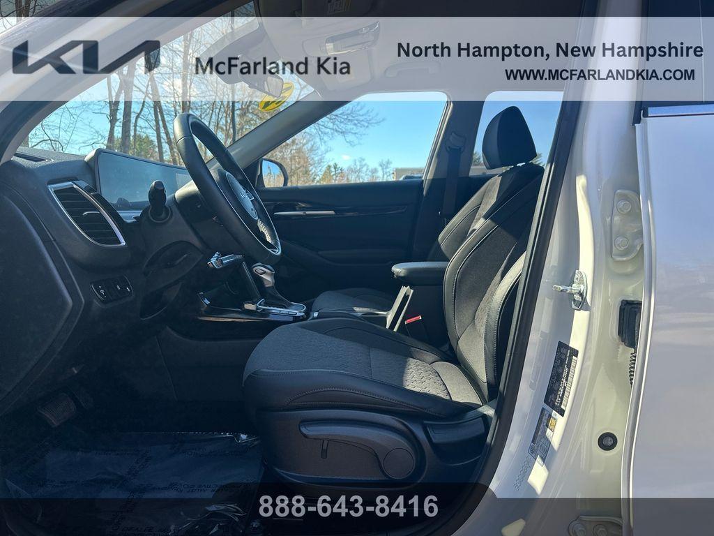 used 2024 Kia Seltos car, priced at $23,751