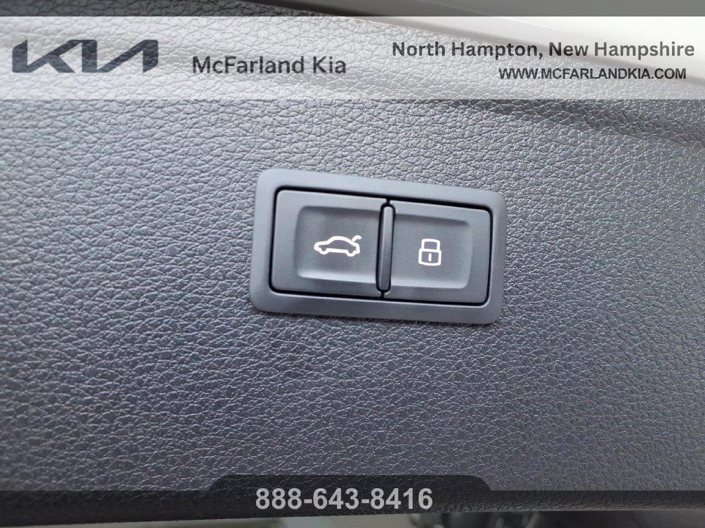 Audi Q5 view 15