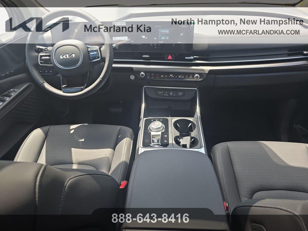 new 2026 Kia Carnival Hybrid car, priced at $50,301