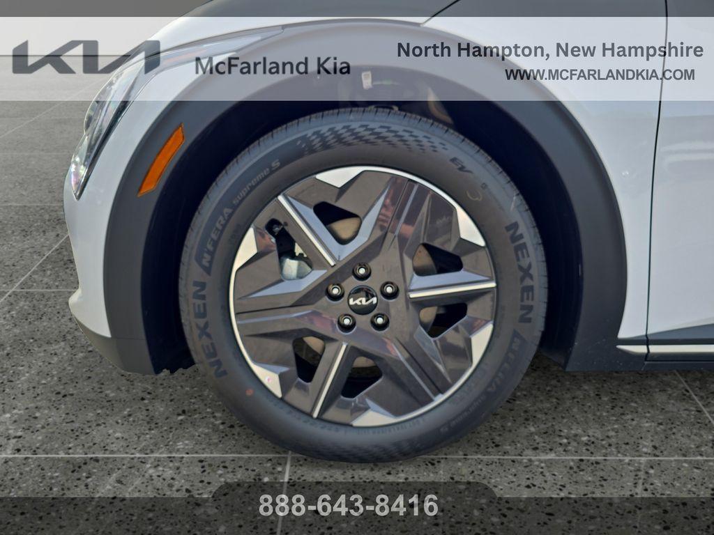 new 2025 Kia EV6 car, priced at $35,010