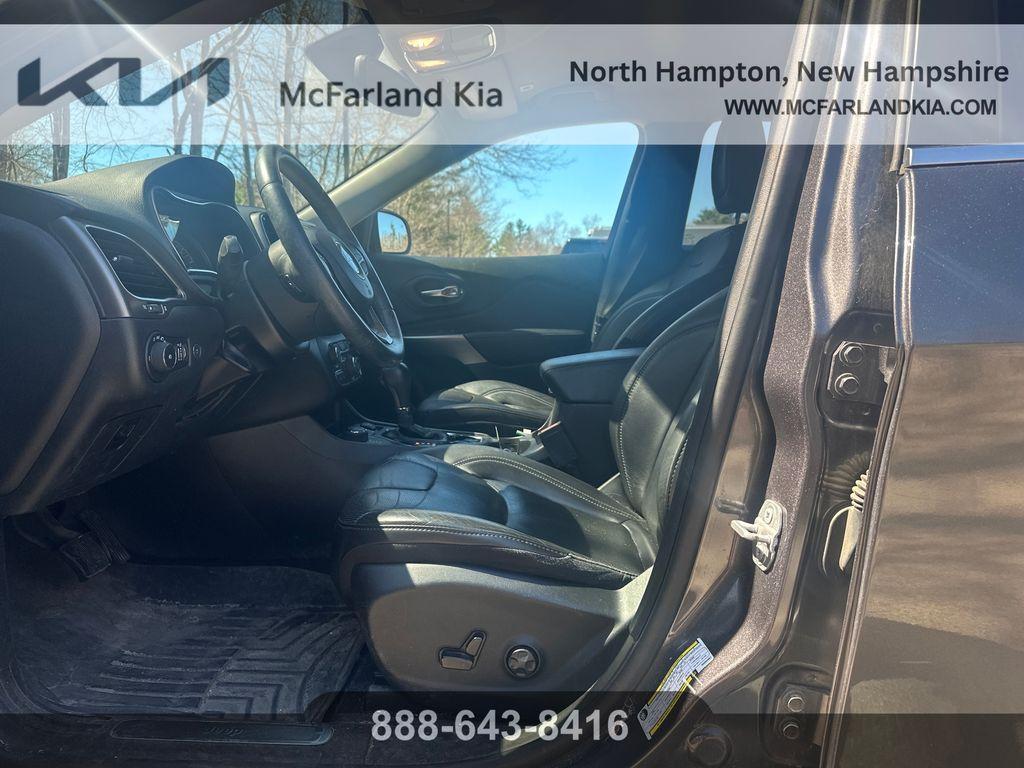 used 2019 Jeep Cherokee car, priced at $16,868