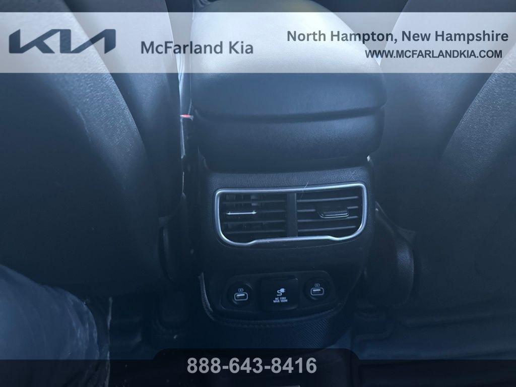 used 2022 Hyundai Santa Fe car, priced at $17,995