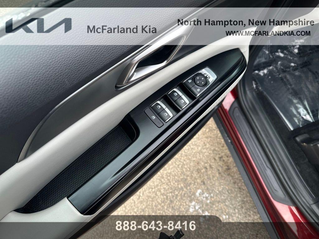 used 2024 Kia Carnival car, priced at $28,451