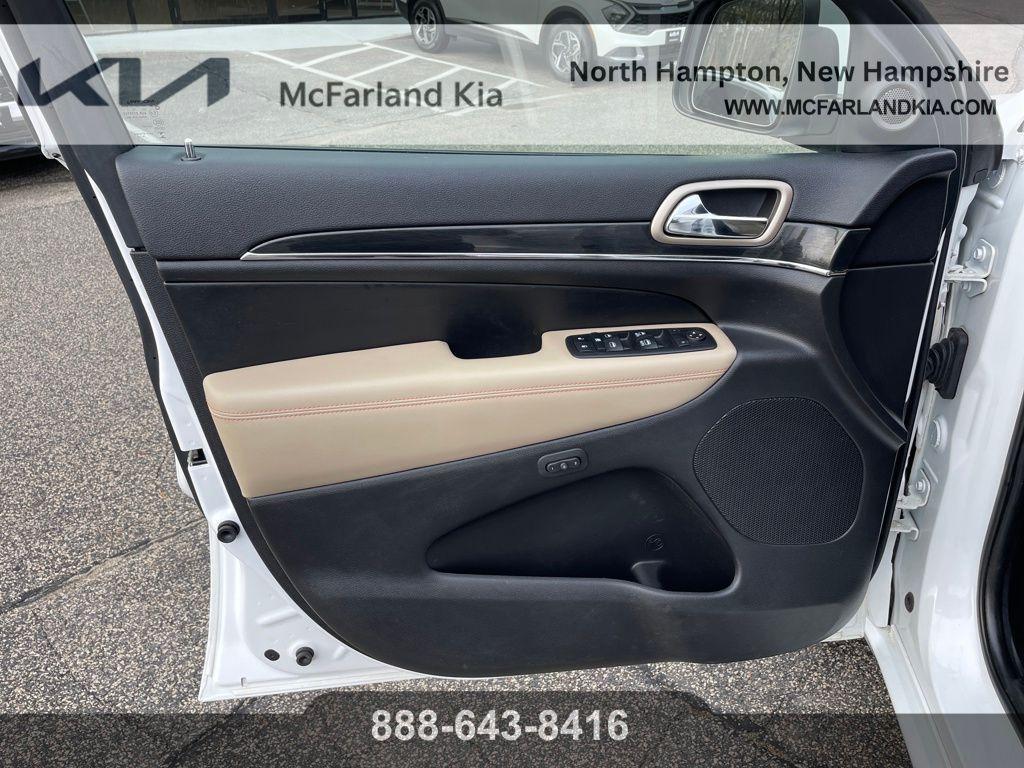 used 2017 Jeep Grand Cherokee car, priced at $14,586