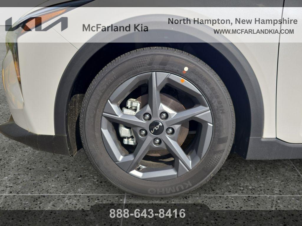 new 2025 Kia K4 car, priced at $22,598